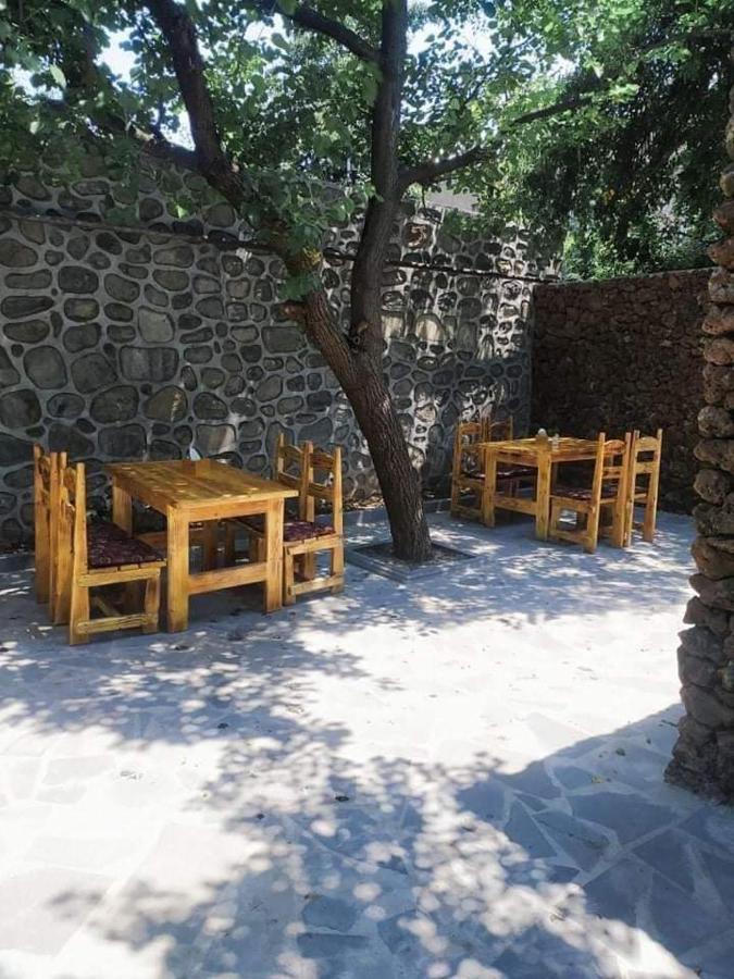 Zangezur Hotel Goris Buitenkant foto