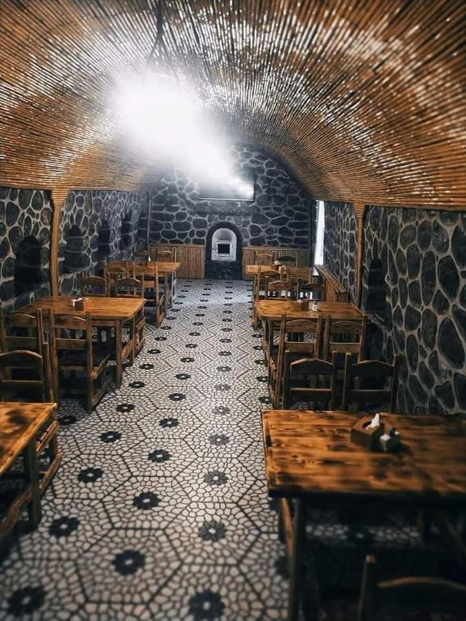 Zangezur Hotel Goris Buitenkant foto