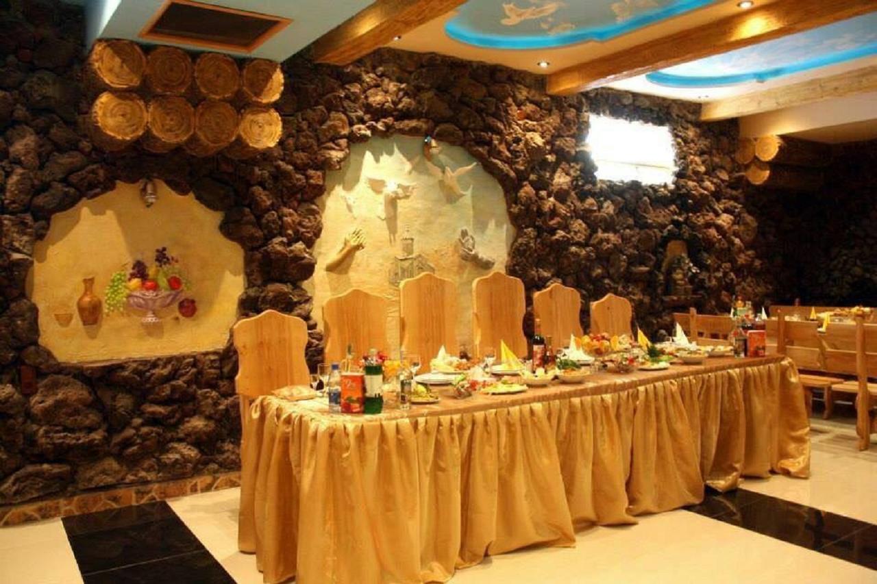 Zangezur Hotel Goris Buitenkant foto