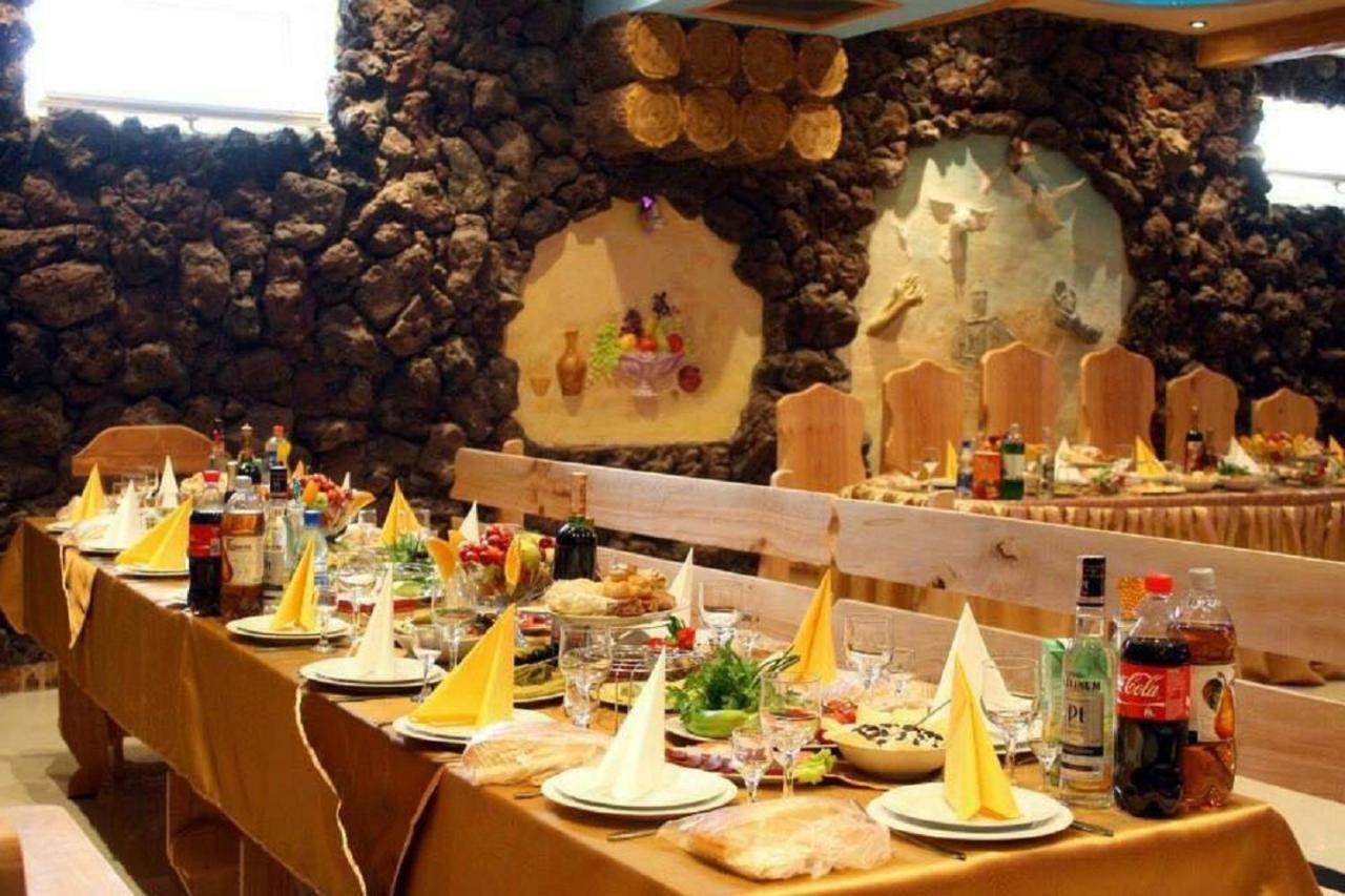 Zangezur Hotel Goris Buitenkant foto