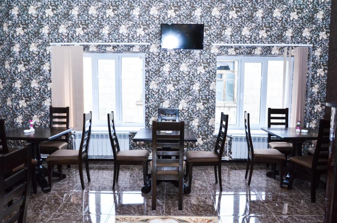 Zangezur Hotel Goris Buitenkant foto